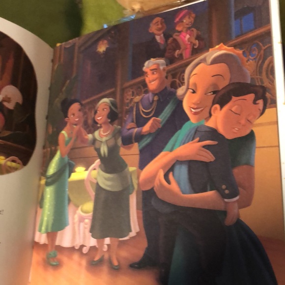 Kohl's Cares Disney The Princess & The Frog Movie Doll + Hardback Book-2023 - Picture 5 of 17